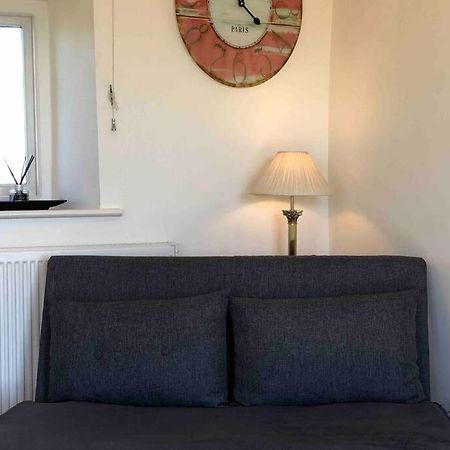 Secluded Romantic Cotswolds Barn - Sleeps 2 To 4 - Near Cirencester - Dog Friendly Kemble Exterior foto
