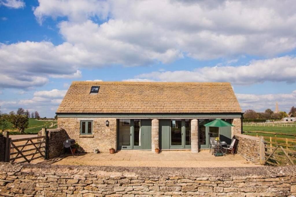 Secluded Romantic Cotswolds Barn - Sleeps 2 To 4 - Near Cirencester - Dog Friendly Kemble Exterior foto